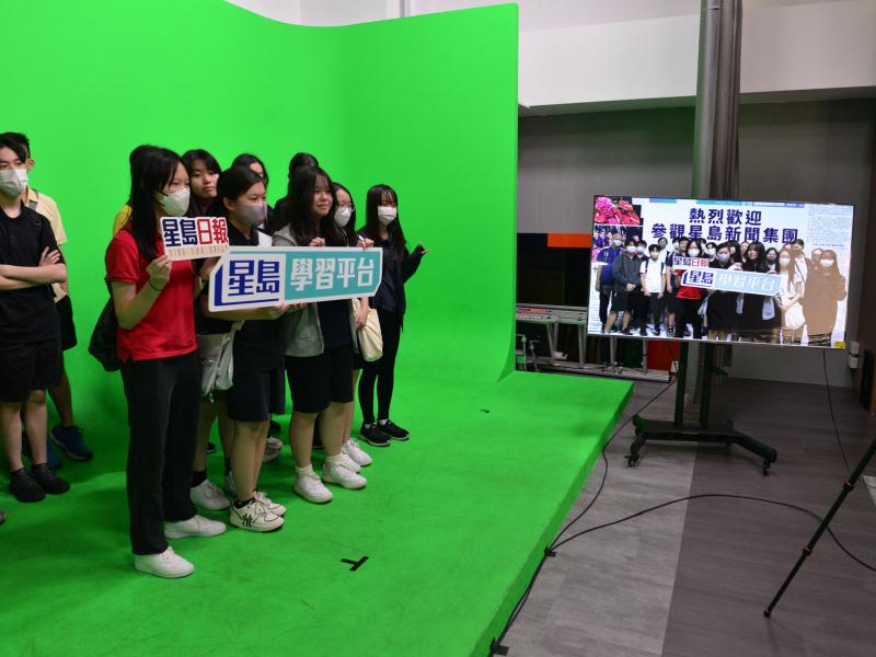 QEF-Sponsored National Education Activity: Visit to Sing Tao Daily