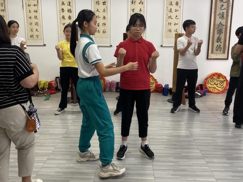 2425 Easter Students Exchange Trip (廣州綠翠現代實驗學校（濱江校區）)