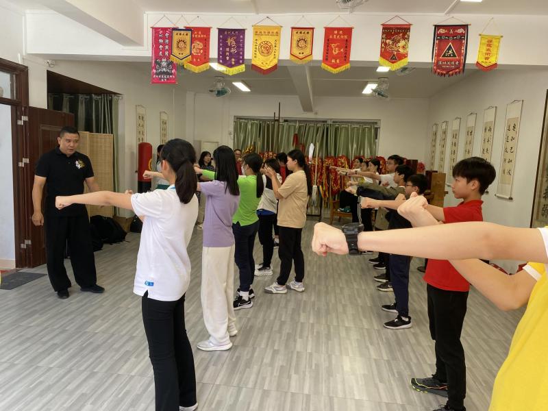 2425 Easter Students Exchange Trip (廣州綠翠現代實驗學校（濱江校區）)
