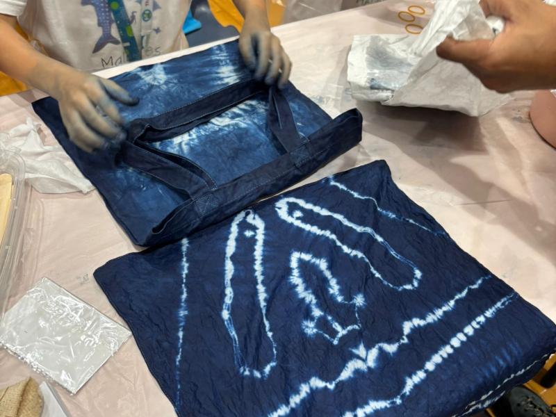 Chill-family: Let Love Bloom | Parent-Child Indigo Dyeing Workshop