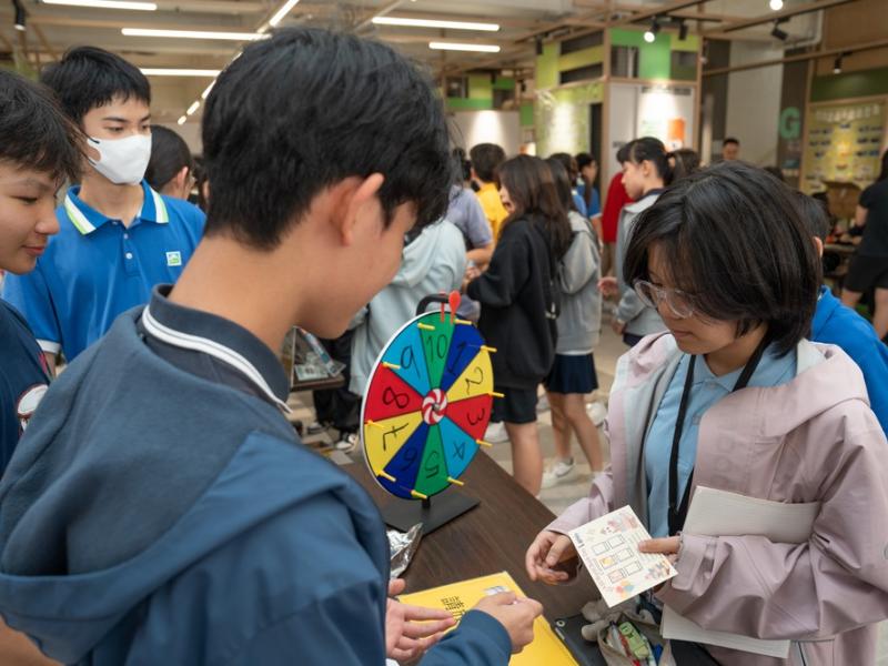 423 World Book Day Carnival 2026: Library Alive with Literary Magic