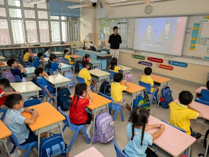 The HKCCCU Logos Academy Students Inspired by "Tiangong Class" Space Lecture to Foster National Pride and Scientific Exploration