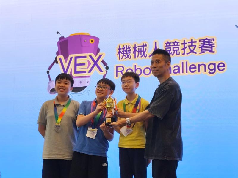 Triumph at the VEX V5 Challenge 2024