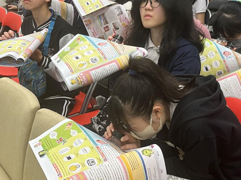  QEF-Sponsored Career-Planning Activity: Visit to Sing Tao Daily’s Printing House