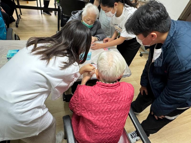 DS5 Service Learning Program: First Activities