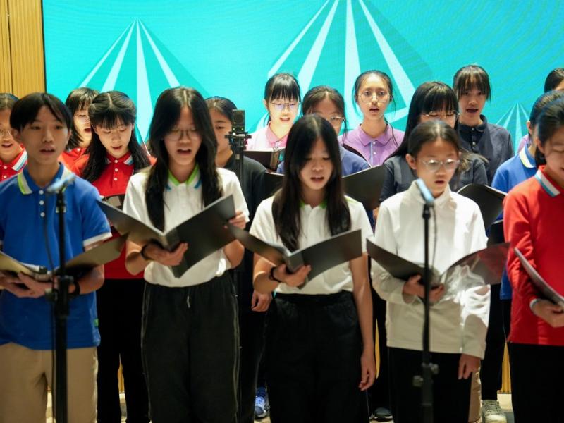 Hysan Place Choir Performance
