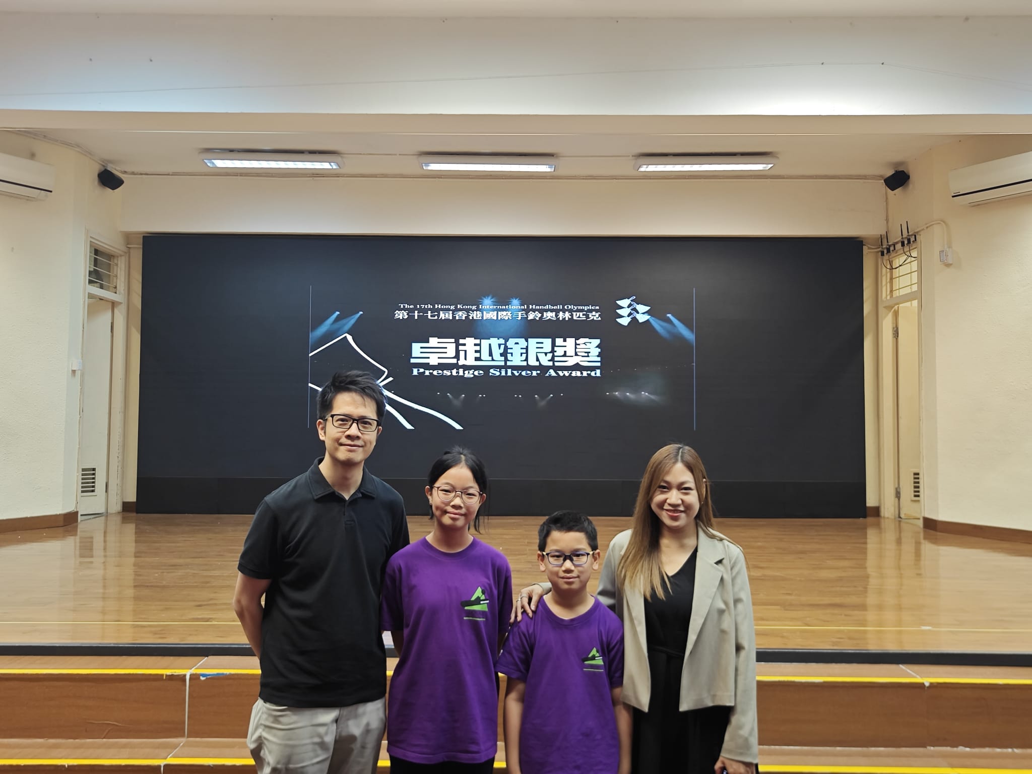 Logos Handchime Team Shines with Prestige Silver Award